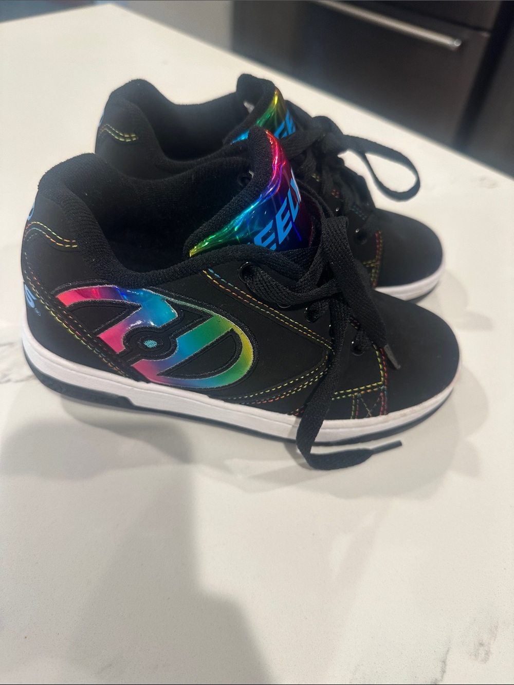 Heelys skate shoe